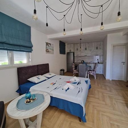 Studio Apartman Happy Home Tivat Exterior foto