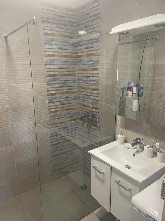 Studio Apartman Happy Home Tivat Exterior foto
